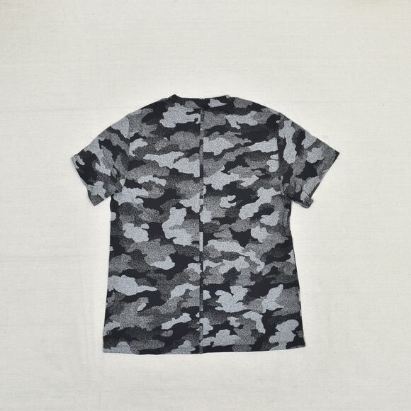 Lululemon Women T Shirt Top Short Sleeve Camouflage Black Size 8 Athletic - Picture 3 of 8